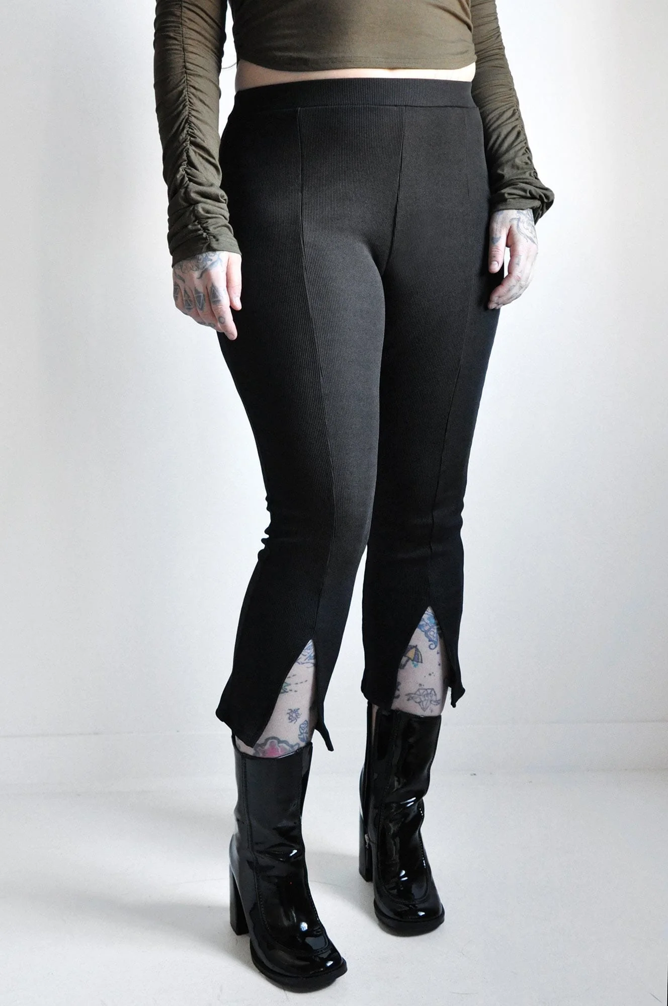 Elise Split Flare Crop Pants - Image 4